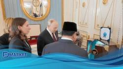 Prabowo Berikan Vas dan Miniatur Candi Borobudur kepada Putin dalam Kunjungan Resmi