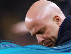 Arne Slot Sesalkan Kesalahan Fatal Szoboszlai di Laga Krusial
