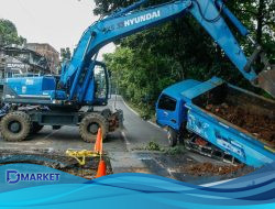 Jalan Amblas di Lenteng Agung, Gorong-gorong Resmi Ditutup Pakai Besi