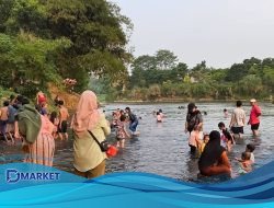 Sungai Cisadane Surut, Warga Keranggan Tangsel Manfaatkan Jadi Rekreasi